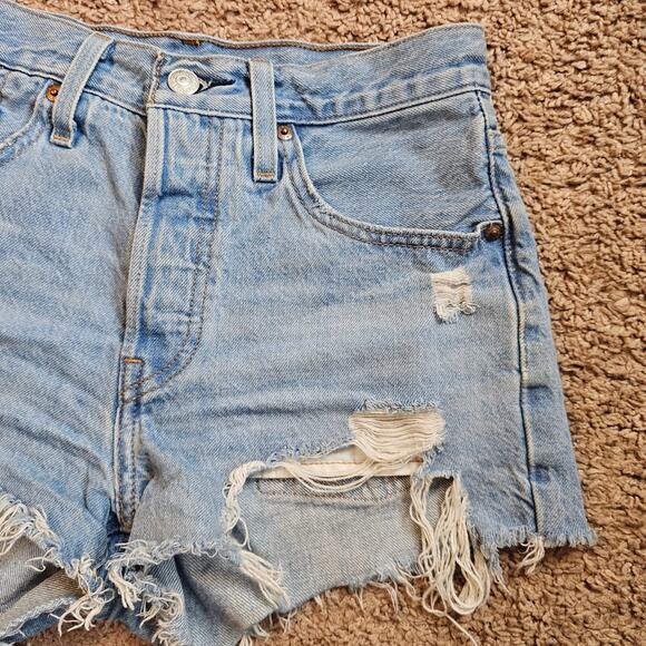 Levis 501 Shorts Womens 25 Blue Cut Off Denim Stretch Button Fly Mid Rise - Picture 3 of 10